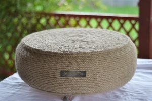 Uno-“sgabello-sonoro”-da-pneumatici-fuori-uso